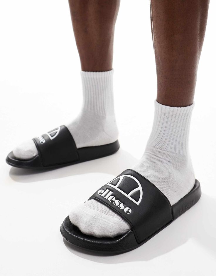 ellesse Logo Slides